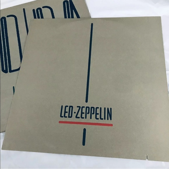 Vintage 1982 Led Zeppelin "CODA" LP - Swan Song - Picture 4 of 7